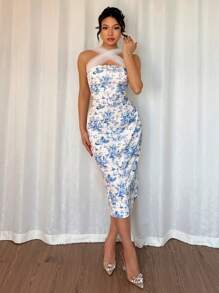 Chiquease Women's Ditsy Floral Crossover Backless Bodycon Dress, Spring/Summer - Blue and White - View 3