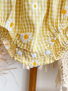 SHEIN Vintaside Kids Bộ áo liền thân cho bé gái kiểu cổ điển, thanh lịch, ngọt ngào, in họa tiết hoa cúc và kẻ caro, phù hợp cho bé từ 6 tháng đến 3 tuổi, mặc hàng ngày, hoạt động ngoài trời, kỳ nghỉ, chụp ảnh. - Màu vàng - Xem 7