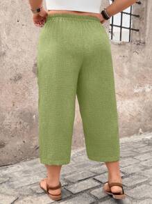 SHEIN Clasi Plus Size Women Casual Textured Capri Pants, Comfortable Daily Wear For Spring/Summer Countryside Vacation - Green - View 2