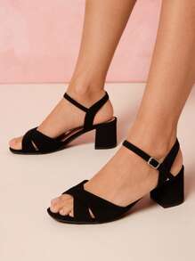 Women's Classic Dressy Round Toe Wide-Fit Block Heel Sandals - Black - View 5