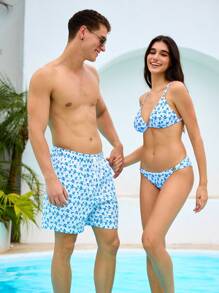 Manfinity VDAYZ Manfinity Vdazy Summer Couple Party Vacation Casual Small Floral Swim Trunks Beach Shorts. Casual Vacation Beach Print Holiday Swim Trunks Beach, Girlfriend, Boyfriend Print Pattern Swim Trunks Beach Shorts, Suitable For Beach, Swimming, Travel, Party, Beach Or Pool.