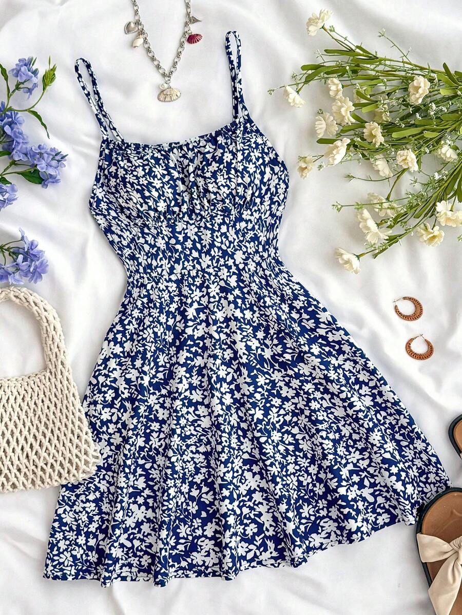 SHEIN Đầm hai dây hở lưng họa tiết hoa nhí màu xanh dương và trắng dành cho thiếu nữ, thích hợp cho kỳ nghỉ hè, du lịch, đi biển và các dịp lễ hội. - Màu xanh hải quân - Xem 1