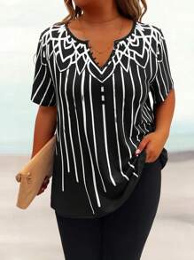 EMERY ROSE Camiseta Casual de Manga Curta com Bloco de Cores em Contraste para Mulheres Plus Size, Preta e Branca, Primavera/Verão - Preto e Branco - Visão 3