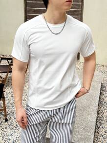 SHEIN 青少年男孩休闲短袖 T 恤，运动街头朋克摇滚学院风，适合日常穿着、派对、音乐节，适合春夏季 - 白色 - 查看 3