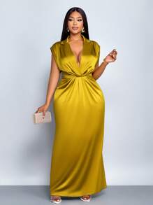 SOLERSUN Women Commute Minimalist Office Old Money Simple Lapel Neck Batwing Sleeve Ruched Bodycon Satin Dress Maxi Women Outfit - Yellow - View 6