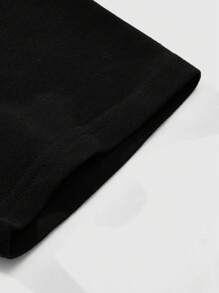 ROMWE MEN Street Life Set da 2 pezzi, maglietta a maniche corte e pantaloncini con stampa anime, adatto per l'abbigliamento quotidiano primavera/estate per uomo