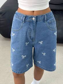 SHEIN Teen Girls Y2K Fashion Streetwear Blue Washed Bowknot Embroidered Denim Loose Baggy High Waist Bermuda Shorts Denim Baggy Long Short,Girls Summer Beach Boho Vacation Shorts, Summer Concert Festival Casual Rave Outfits, Girls Summer Brunch Church Graduation Outfits,Streetwear Back To School Outfits