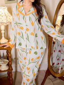 CottageSlumber Conjunto de pijama de talla grande con estampado floral y cuello con volantes en color contrastante