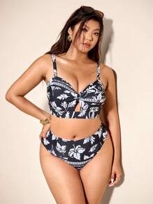 Elaquor Plus Size Full Print Spaghetti Strap Hollow Sleeveless Summer Bikini Set