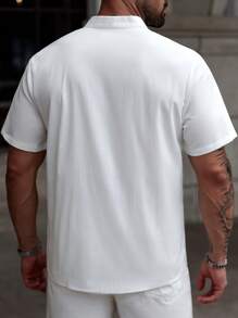 Manfinity CasualCool Camisa casual de manga corta de un solo abotonadura y unicolor para hombre de talla grande para el verano - Blanco - Ver 2