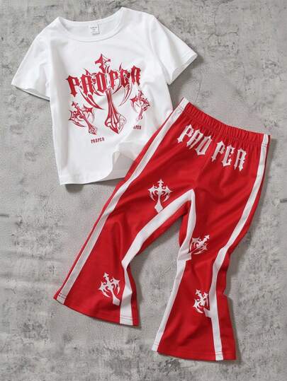 SHEIN Set de 2 piezas de ropa de verano para niños, incluye una camiseta de cuello redondo blanca y pantalones de punto rojos, también 1 pieza de camiseta con gráfico de letra de dibujos animados y 1 pieza de pantalones deportivos con estampado de letras de contraste rojo y blanco, adecuado para uso casual, escuela, deportes, verano, festivales