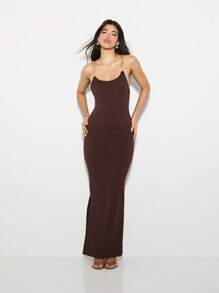 KIZN Luxurious Chain Strap Maxi Dress Evening Bodycon Floor Length Gown Fitted Form Special Occasion Statement Holiday Season Party Elegant - Brown - View 4