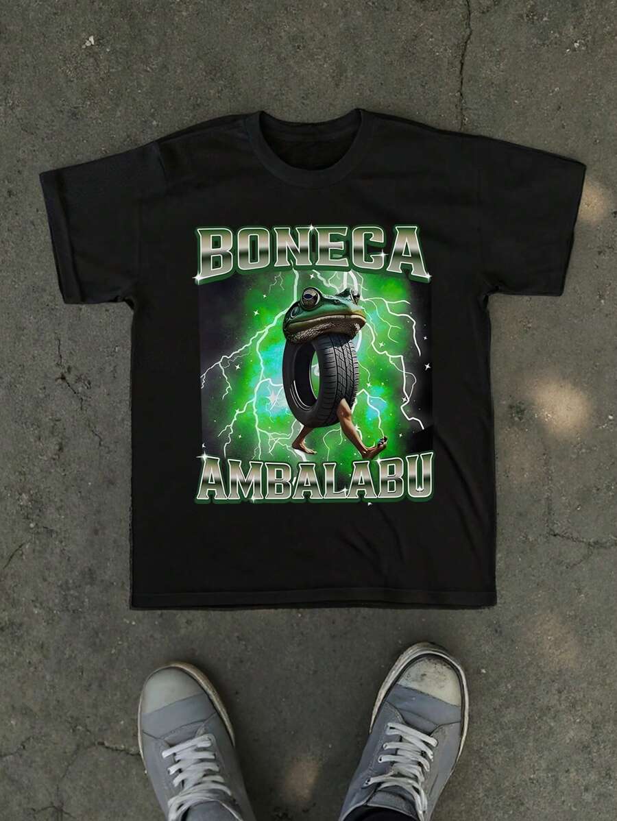 Men's Boneca Ambalabu T-Shirt, Silly Frog Weird Meme Graphic Printed Casual T-Shirt, Street Fashion, Gift For Music Lovers, Stylish Graphic T-Shirt, Unique Artsy Minimalist Casual Black T-Shirt, Graphic Short Sleeve T-Shirt, For Birthday - Black - View 1
