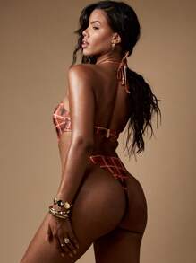 MISSGUIDED Maillot de bain une pièce monokini avec motif de grille sur le décolleté ras-du-cou. Coupe élevée avec découpe pour la piscine ou la plage. Convient uniquement pour la piscine et la plage en été. - Multicolore - Voir 2