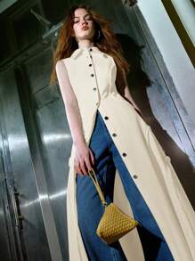 MOTF STUDIO VESTIDO CON CORTE SESGADO Y ABOTONADO