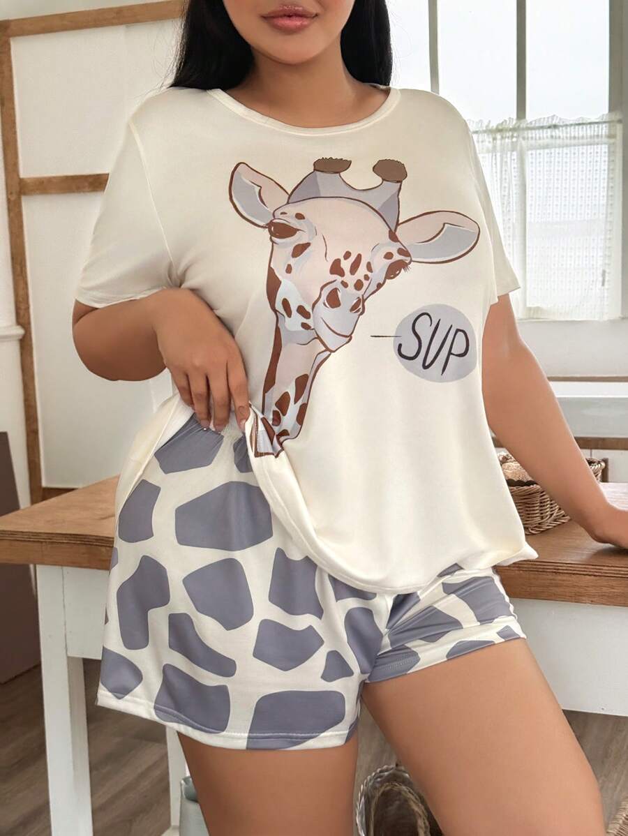 Plus Size Giraffe Print Casual Short Sleeve T-Shirt And Shorts 2Pc Set - Grey - View 1