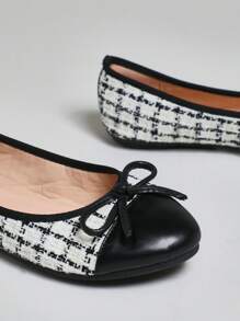 SHUZIA Plaid Bow Decor Ballet Flats