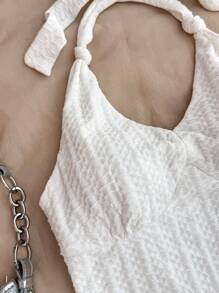 SHEIN Mono con cuello de halter de tela arrugada de punto blanca para chicas adolescentes, ajustada y adecuada para vacaciones, fiestas, Día de San Valentín, que se puede usar como ropa interior o exterior
