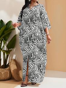 SHEIN Lady Vestido de mujer talla grande con cuello en V y manga murciélago con estampado de cebra