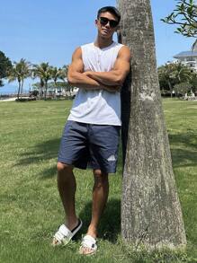 DAZY 海军蓝格子图案字母刺绣男士休闲夏季沙滩短裤度假 - 藏蓝色 - 查看 3