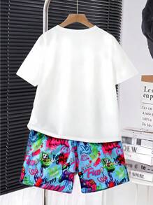 SHEIN 2pcs Tween Boy Spring/Summer New Colorful Game Controller Printed Matching Colorful Printed Knit Shorts, Street-Style, Beach Vacation, School, Campus, College