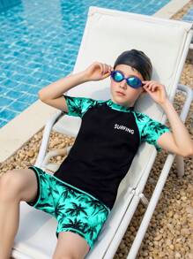 SHEIN Leap Crew 2pcs/Set Tween Boy Casual Vacation Palm Tree Graphic Swimwear Top & Bottoms, Cost-Effective Beach, Swimming, Surfing - Green - View 1
