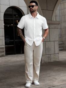 Manfinity CasualCool Plus Size Men's Solid Color Short Sleeve Shirt, Fashionable For Summer