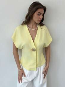 Aloruh New Spring/Summer Women Metal Buckle Decor Bat Wing Short Sleeve Waisted Asymmetrical Hem Blazer In Fall/Winter