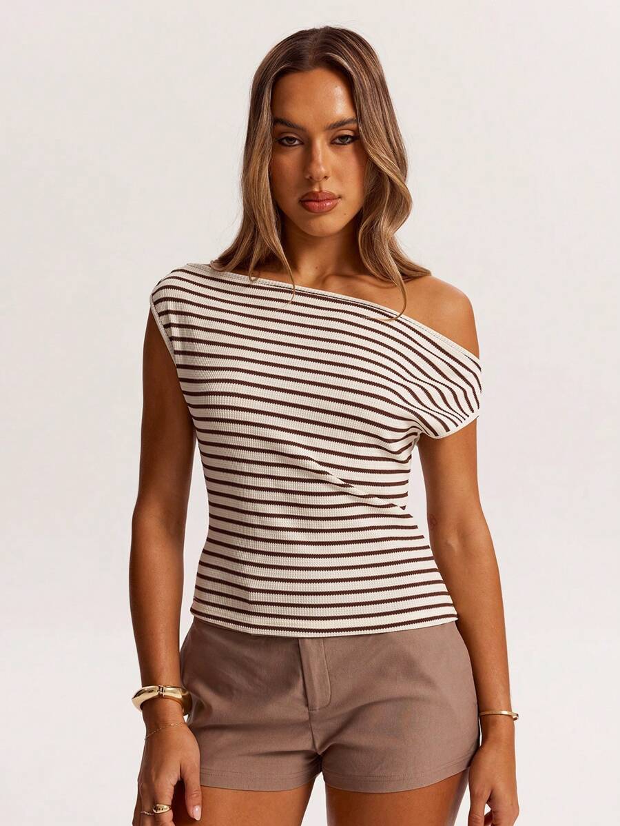 SHEIN BAE 春秋夏钩花棕色条纹露肩不对称上衣T恤适合日常休闲、外出、闺蜜聚会、下午茶、通勤休闲、沙滩度假、百搭场合 - 棕色 - 查看 1