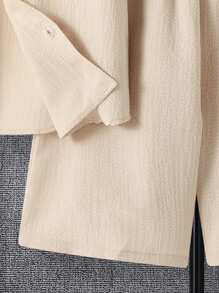 SHEIN 2 件套青少年男童休闲舒适纹理针织短袖衬衫和短裤套装，春季服装 - 卡其色 - 查看 4