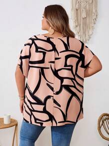 SHEIN CURVE+ 大码女式休闲条纹几何图案宽松圆领衬衫，适合春夏季穿着，可用于海滩度假、海滩休闲、海滩必备、毕业典礼、下午茶聚会、夏季乡村风、海滩度假、海滩/沙滩装等场合。 - 彩色 - 查看 2