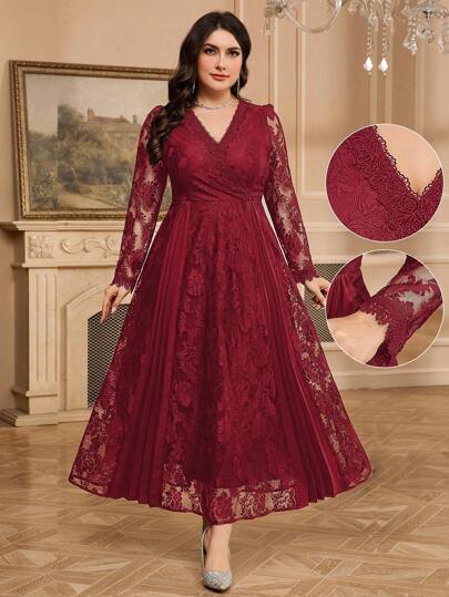 Modelyn 大码优雅纯色蕾丝拼布褶皱连衣裙