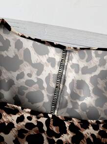 SHEIN LUNE Vintage Allover Leopard Print Loose Button Down Shirt, Casual & Simple, Suitable For Summer Vacation, Plus Size - Brown - View 4