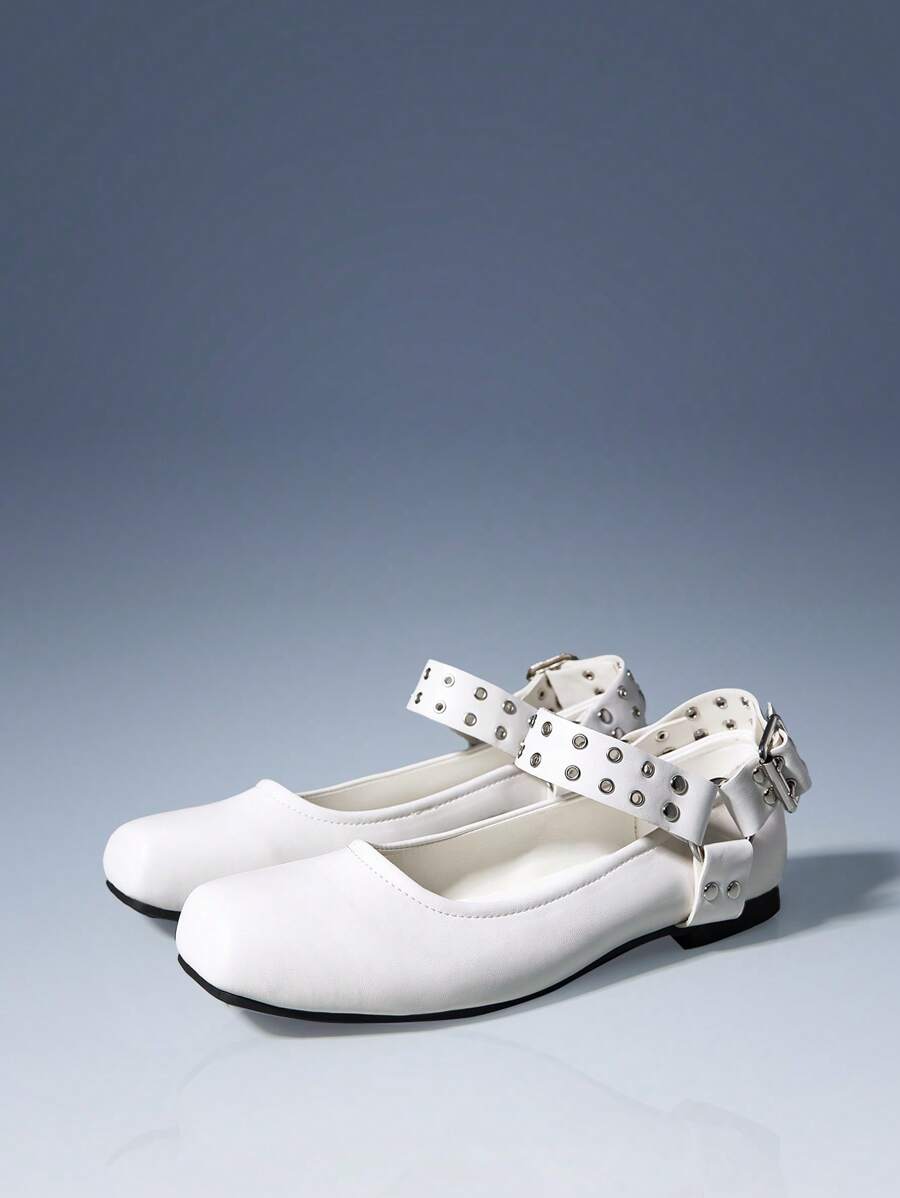 CUCCOO GRLICON Women's Y2K Style Flat Shoes, Suitable For Punk, Biker, Cool Girl, Halloween, Christmas, Party Outfits - White - View 1
