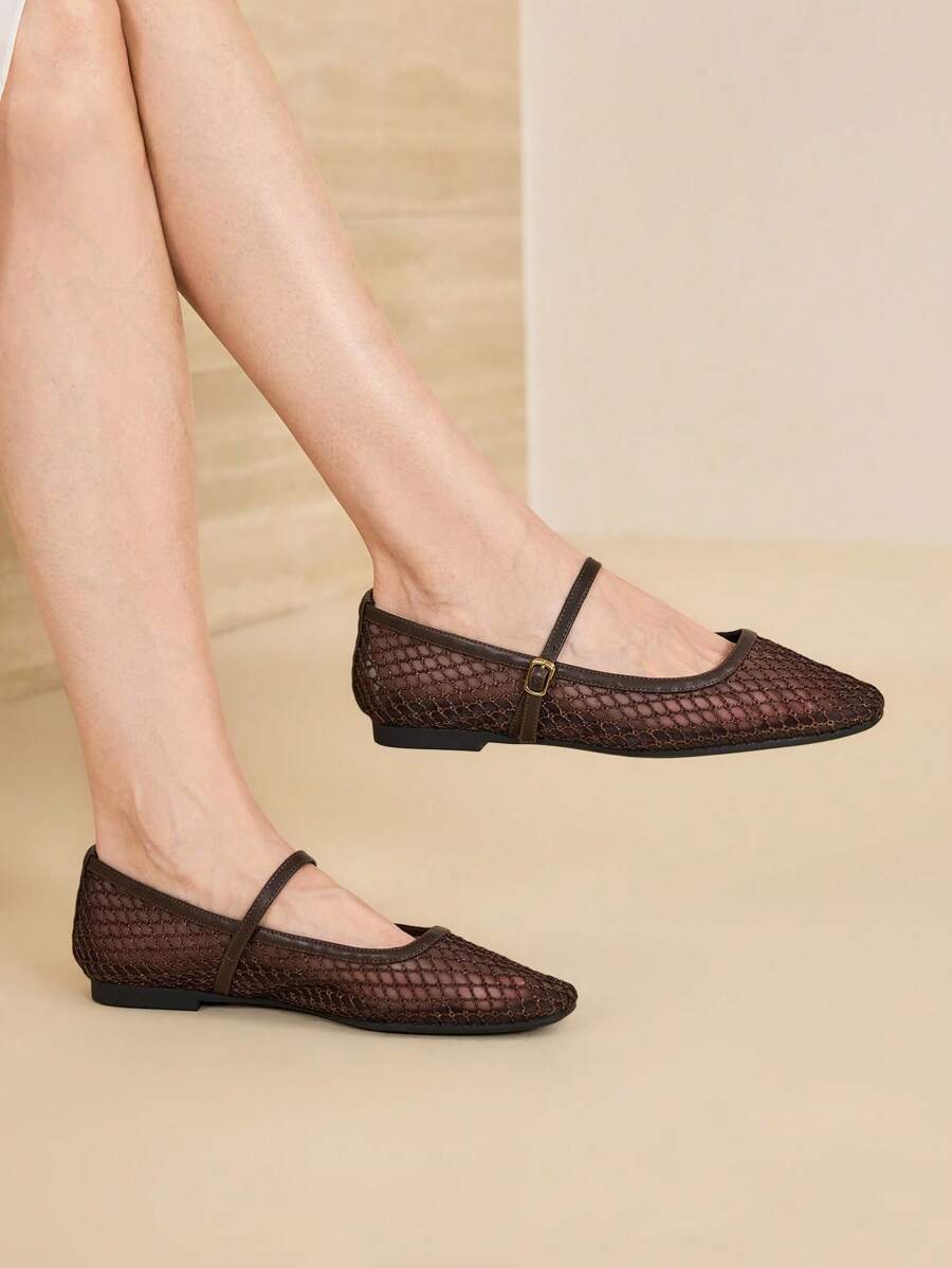 MOTF PREMIUM WOMEN COMFORTABLE MINIMALIST FLAT SHOES, VERSATILE FOR COMMUTING, SUITABLE FOR HALLOWEEN FOR CHRISTMAS - Chocolate Brown - View 2