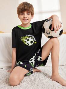 FamilyFrolics Pigiama da bambino con stampa calcio, composto da top con colletto e pantaloncini corti