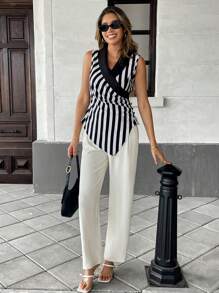 Chiquease Ladies' Sleeveless Shirt, Fashionable For Summer - Black and White - View 3