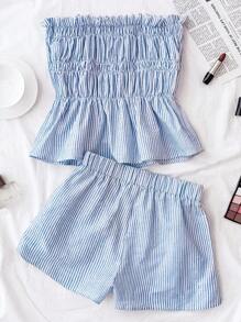 SHEIN 少女休闲可爱蓝白条纹抹胸上衣和短裤两件套，适合夏季、派对、旅行、通勤、度假等场合。 - 藍白色 - 查看 2
