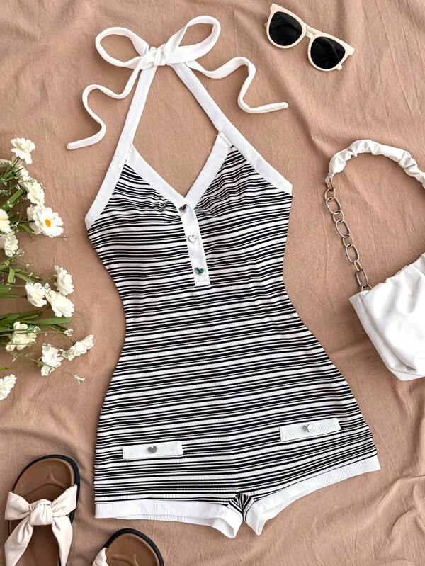 SHEIN Teenager Mädchen Lässig Urlaubs-Jumpsuit mit vintage Schwarz-Weiß-Streifen, Kontrastfarbe, Metallherz-Deko und Schleifen-Krawatte, geeignet für Sommerurlaub, Ausflüge, Mittagessen