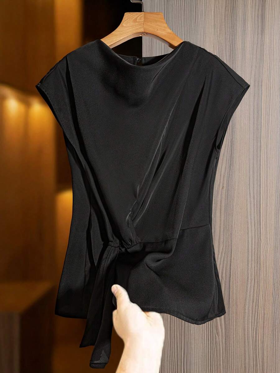 Franclia Women Solid Color Simple Casual Sleeveless Black Blouse - Black - View 1