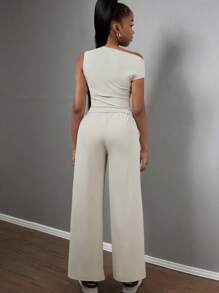 SHEIN 2 pezzi Set di maglietta a spalla obliqua con arricciature elastiche e pantaloni larghi in maglia color albicocca, abbigliamento per ragazze adolescenti