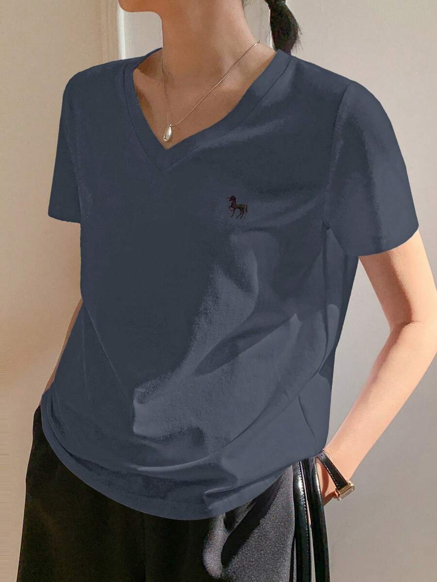DAZY 女士V领刺绣短袖休闲T恤 - 藍色 - 查看 1