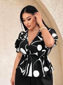 SHEIN SXY Plus Size Women's Spring And Summer Sexy Black And White Abstract Print Waist Short Sleeve Shirt, Suitable For Everyday Wear, Festival, Date Night, Birthday, Bachelorette Party Outfit, Wedding, Elegant, Casual, Shopping, Streetwear, Going Out, Easy To Match&Looks Slim, Accent Your Body, Flatter The Figure