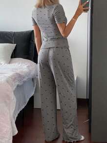DAZY Juego de pijama para mujer de 2 piezas con estampado de lazos en todo el diseño de parte superior y pantalones