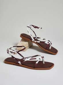 SHUZIA 女士舒适日常夏季可爱度假休闲奶牛印花平底凉鞋 - 彩色 - 查看 5