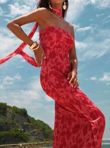 SHEIN VCAY Vestido de verano sexy para tallas grandes con estampado completo, escote halter y cintura ceñida