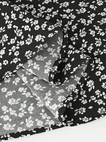 SHEIN Tween Girls' Ditsy Floral Backless Bowknot Hollow Out Strap Summer Vacation Dress - Black - View 4