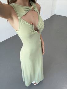 Aloruh New Fashion Simple Commuting Solid Color Cutout Splice Metal Decor Waist Flared Maxi Sleeveless Dress - Green - View 7