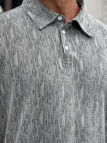 Manfinity CasualCool Conjunto de camisa polo de manga corta con estampado completo y pantalones cortos talla grande para hombres
