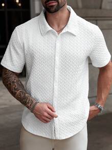 Manfinity CasualCool Plus Size Men's Solid Color Short Sleeve Shirt, Fashionable For Summer